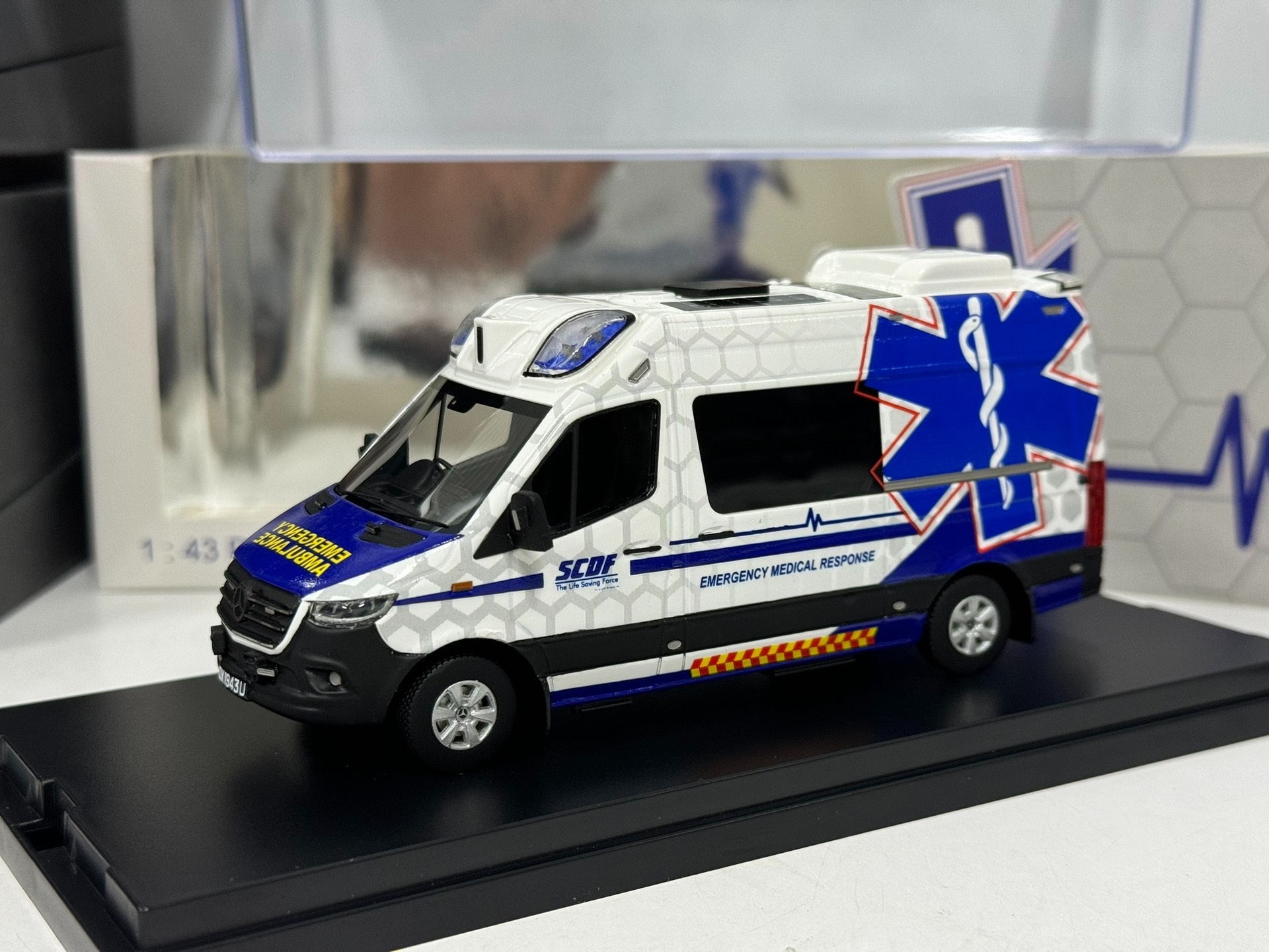 Diecast Masterpiece 1/43 Scale - Interior Design Software 评论和价格